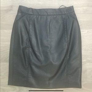 Size 2 US French Connection Black Faux Leather Skirt (Like new)